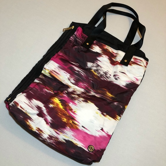 Lululemon Bring It Om Tote - Picture 3 of 10